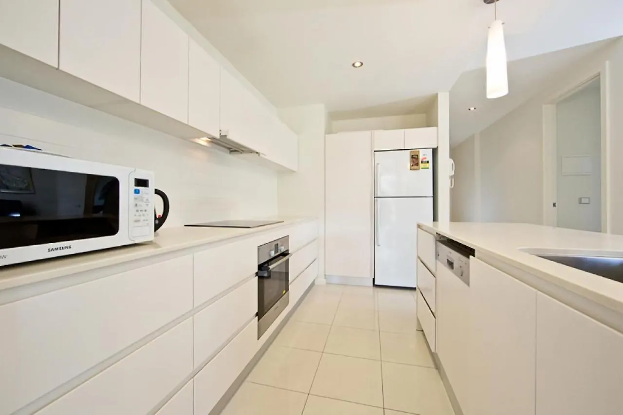 Trieste Apartments Kingston Канберра