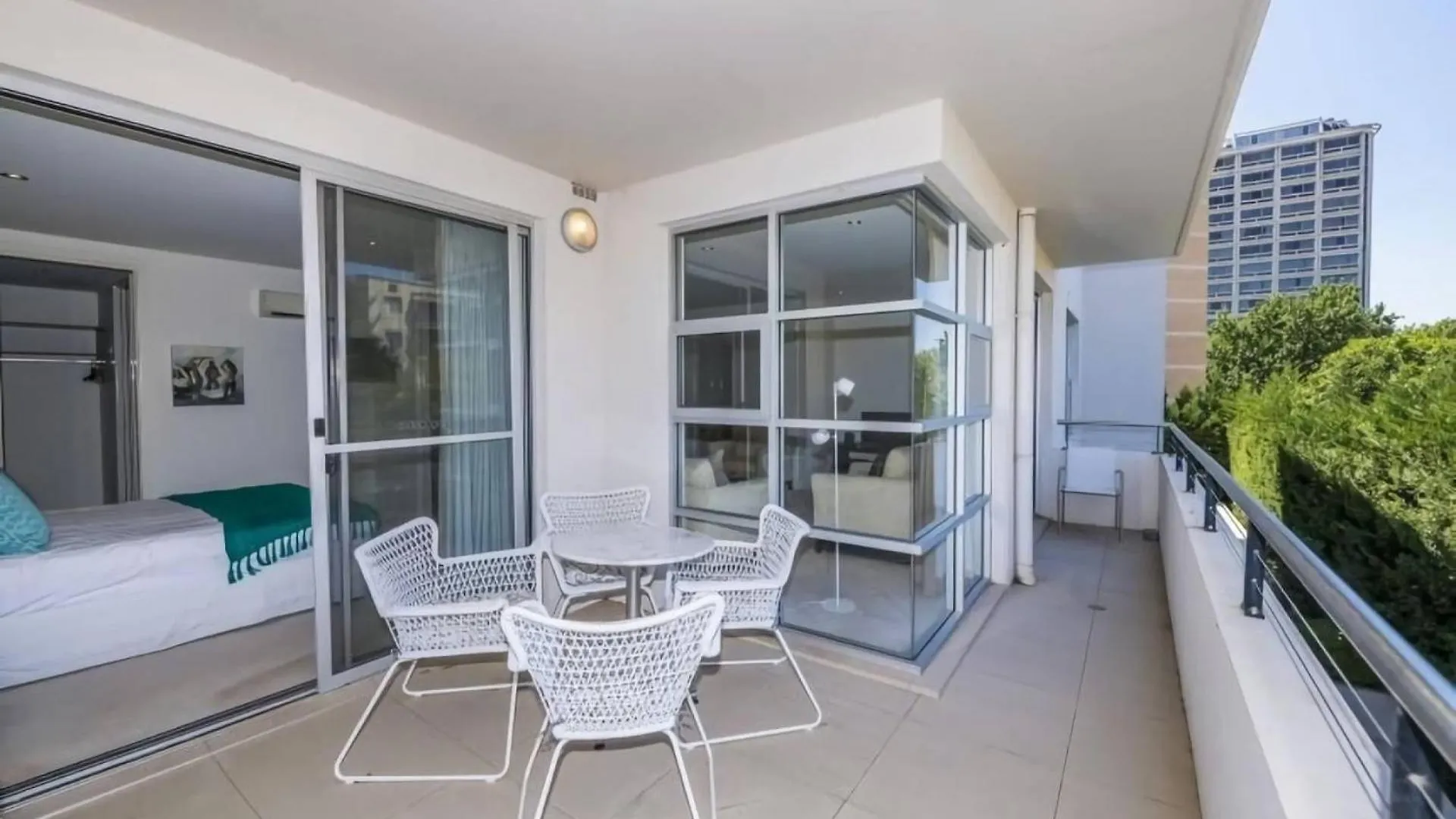 Trieste Apartments Kingston Канберра