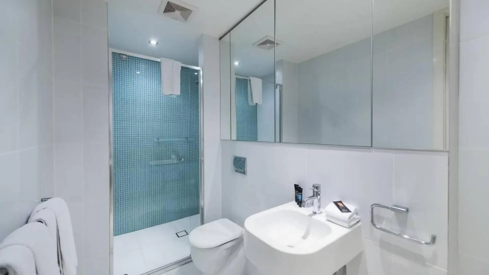Trieste Apartments Kingston Канберра